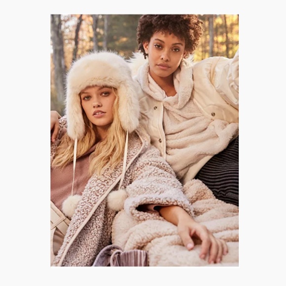 Urban Outfitters Accessories - UO Fuzzy Faux Fur Trapper Hat - *New* in Bag